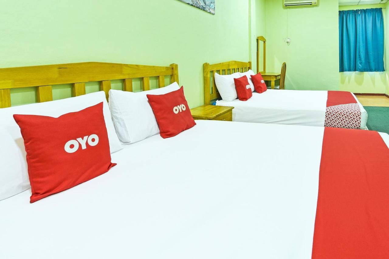 Oyo 90672 De Paradise Turtle Hotel Kerteh Exterior foto
